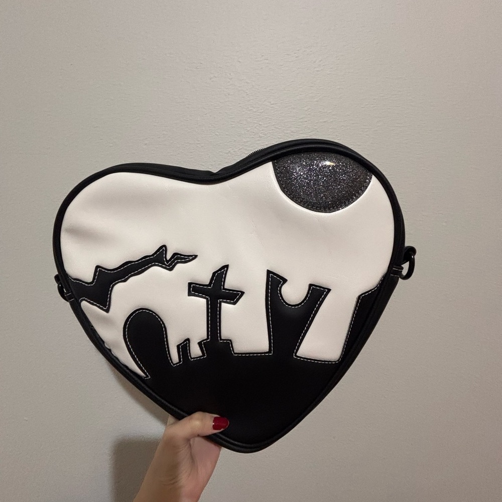 DEADSTOCK Love Pain and Stitches Handcrafted Cemetery Heart Bag